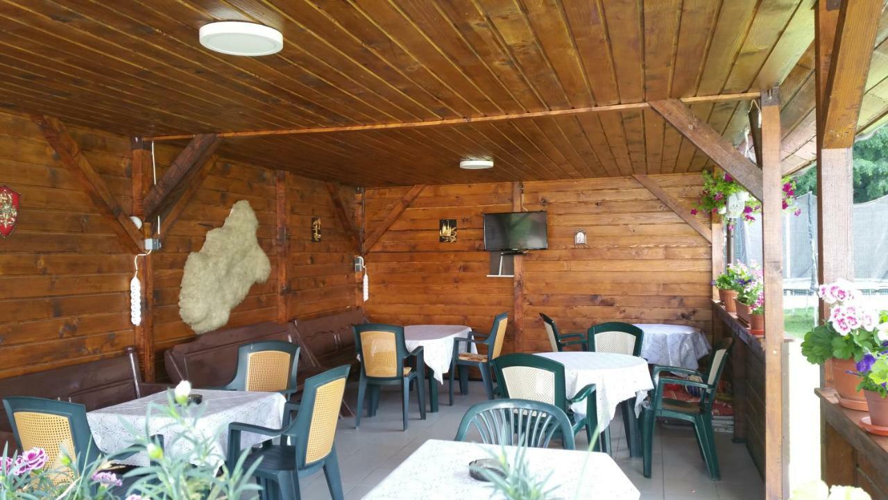 RosenVille Rîşnov Eksteriør billede