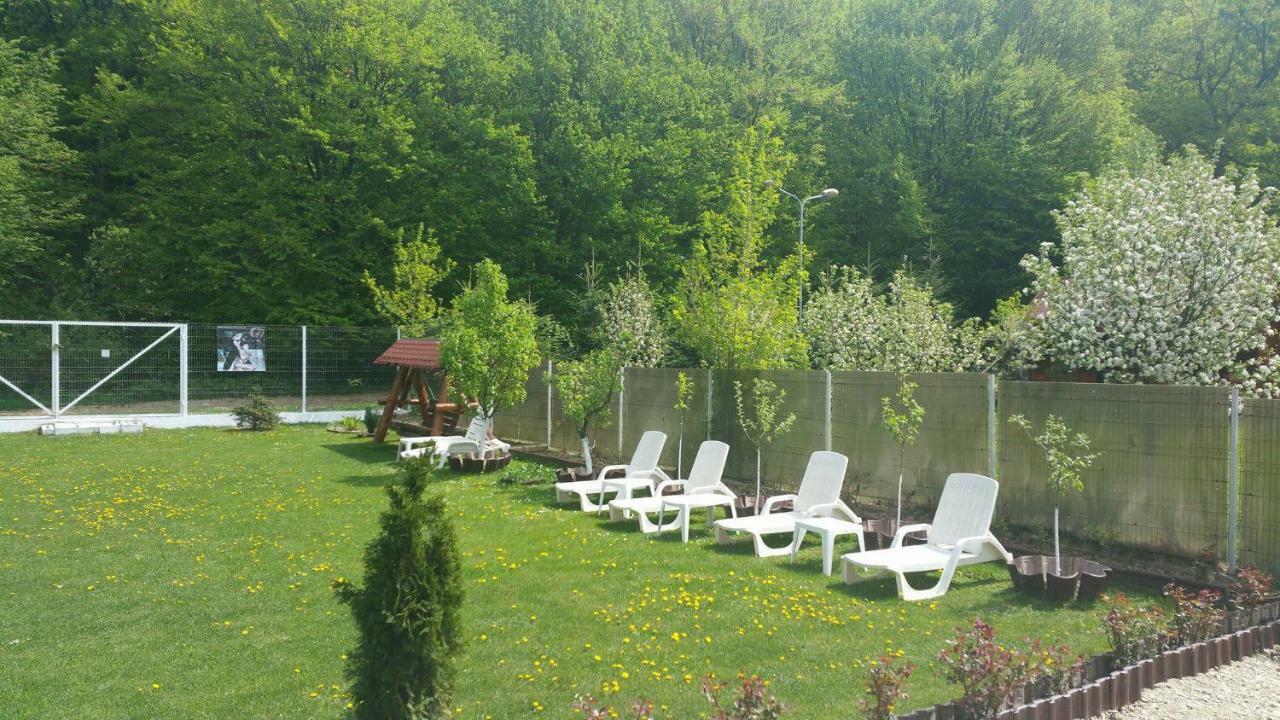 RosenVille Rîşnov Eksteriør billede