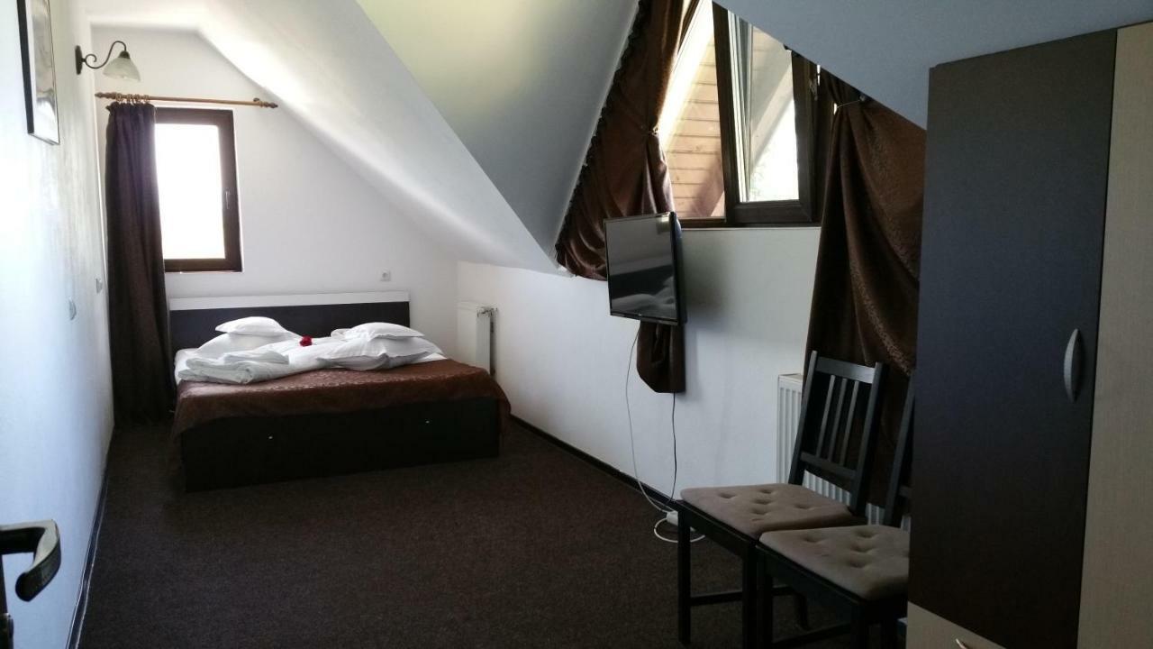 RosenVille Rîşnov Eksteriør billede